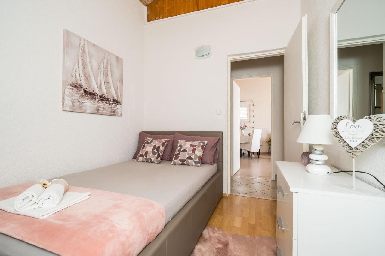Indy'S Beach Apartments ドゥブロブニク エクステリア 写真